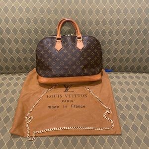 Authentic Louis Vuitton Alma PM handbag